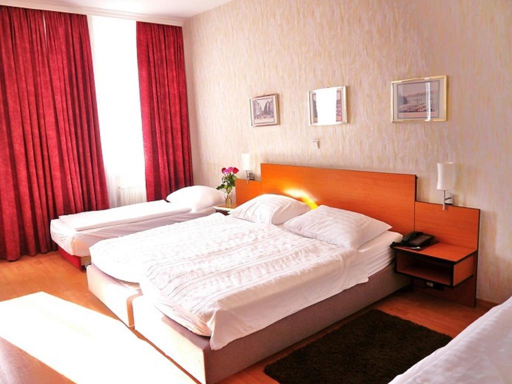 فيينا Florum Hotel الغرفة الصورة
